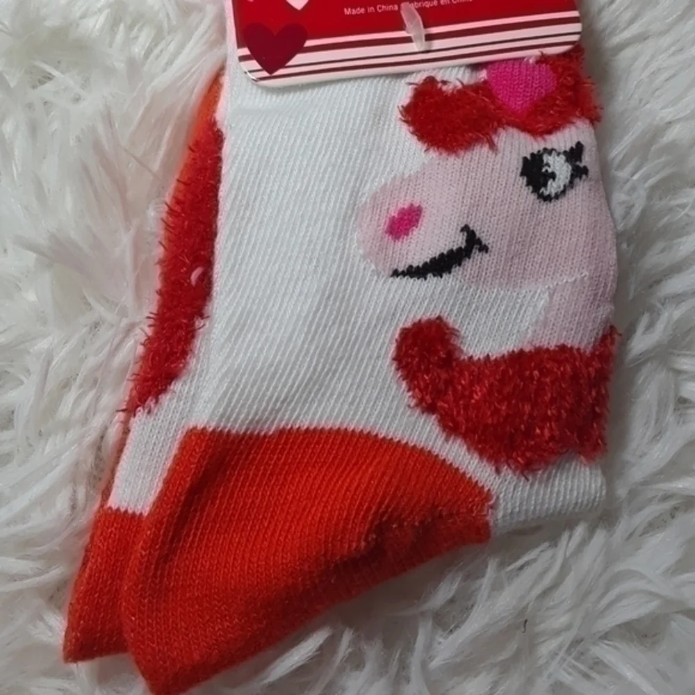 🛍Valentine Fuzzy Love Unicorn Socks- Size 1-7
